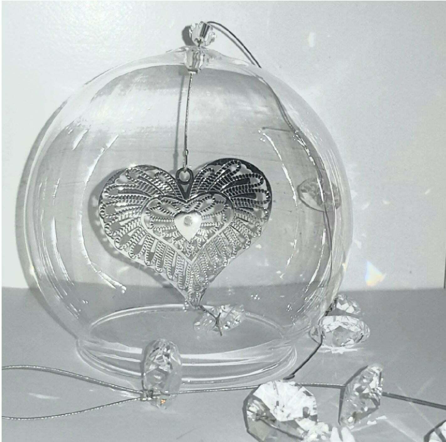 This Glass Sun catcher / Bauble - Gift Boxed - Free Postage is a Greeting Card priced at £ 10.00 from Made To Be Treasured range. Produced by Generic for excellent quality